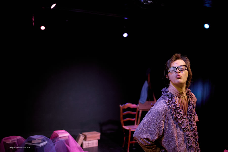 quien esta ahi arriba